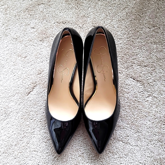 Jessica Simpson Nellah Black Patent Platform Pumps, Size 8.5M - Picture 3 of 10